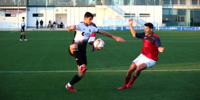 El FC Cartagena ‘B’ rompe su racha sin perder y cae de nuevo ante el Racing Murcia (0-1)