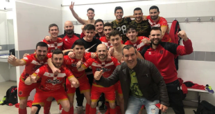 El Futsal Molina celebarndo la victoria ante Nazareno Dos Hermanas FS