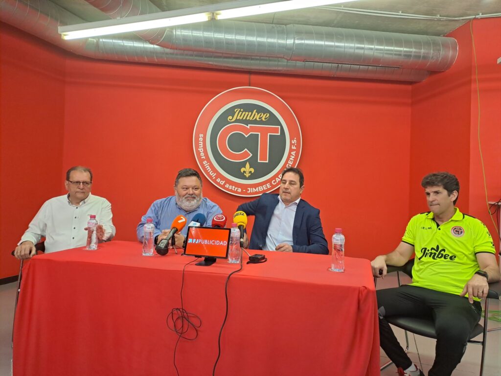 Antonio Mínguez, Miguel Ángel Jiménez, Paulo Roberto y Duda en la sala de prensa del Jimbee Cartagena. Imagen: Alejandro Méndez